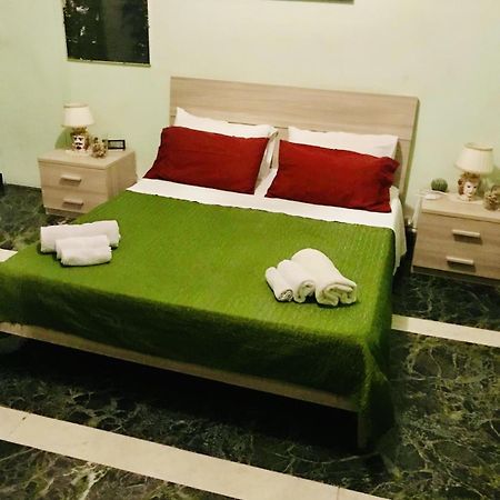 Maya'S Apartment Close To Ballaro Market And Central Station ปาแลร์โม ภายนอก รูปภาพ