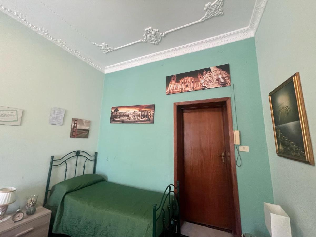 Maya'S Apartment Close To Ballaro Market And Central Station ปาแลร์โม ภายนอก รูปภาพ