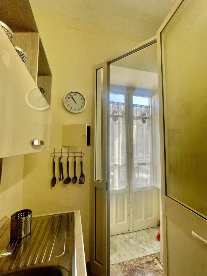 Maya'S Apartment Close To Ballaro Market And Central Station ปาแลร์โม ภายนอก รูปภาพ